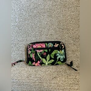 Like new Vera Bradley wallet
